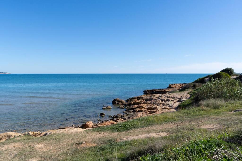 Privilegiado-Tarragona-50Mplaya-Wifi-Pool-Relax8 Экстерьер фото
