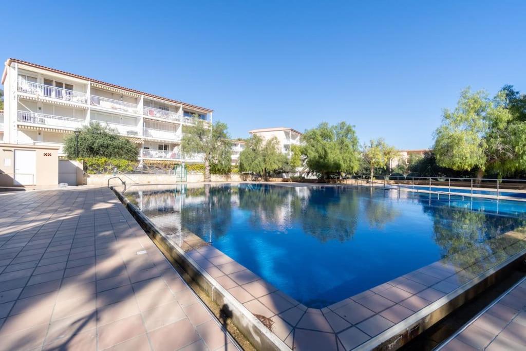 Privilegiado-Tarragona-50Mplaya-Wifi-Pool-Relax8 Экстерьер фото