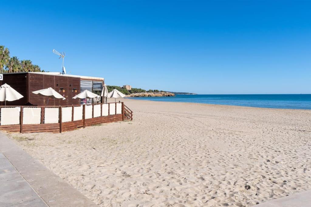 Privilegiado-Tarragona-50Mplaya-Wifi-Pool-Relax8 Экстерьер фото